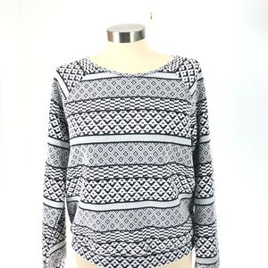 Finn & Grace Top Cuff Long-sleeve Geo Stripes Boat-neck Band-Hem Measures Medium